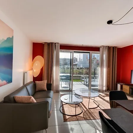 Le Reposoir - New 2 Bedroom With Terrace & Garage آنسي